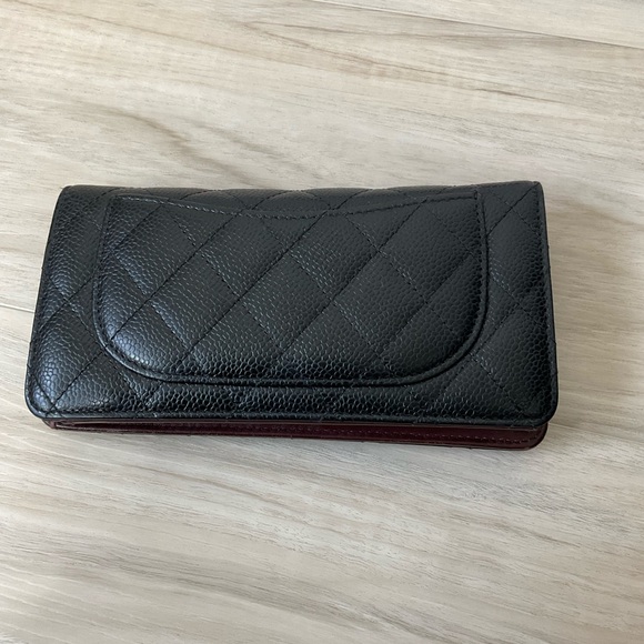 Chanel Yen Wallet Black Quilted Caviar Leather - Picture 3 of 10